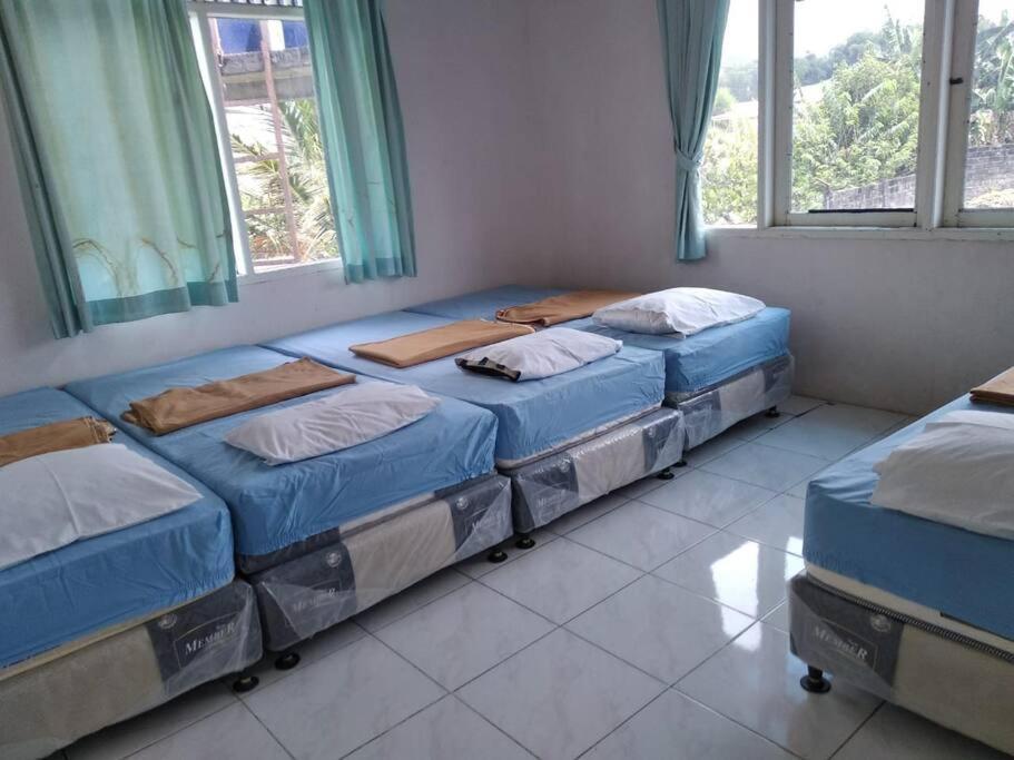 Garden Villas Cipanas Sindanglaya Exteriör bild