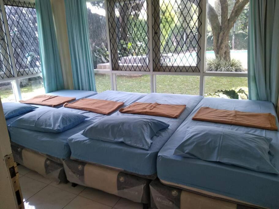 Garden Villas Cipanas Sindanglaya Exteriör bild