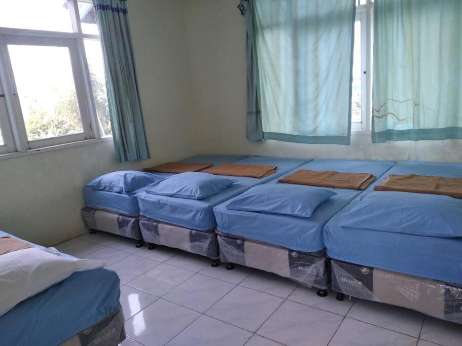 Garden Villas Cipanas Sindanglaya Exteriör bild